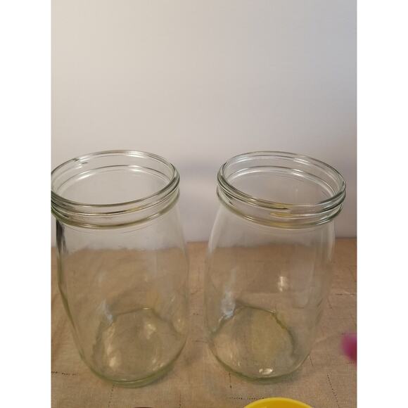 Vintage‎ Carlton Glass Jars (2 Jars) 1 Yellow 1 Brown Lid 1.5 Liter - Picture 9 of 9
